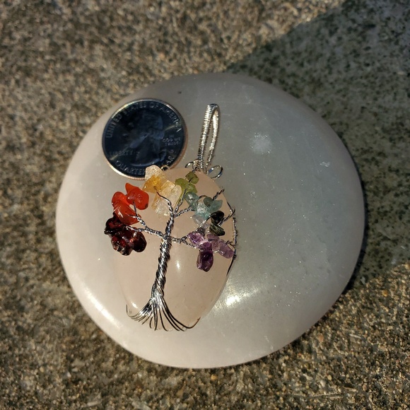 GIFT IDEA Rose Quartz Healing Chakra Pendant - Picture 3 of 7